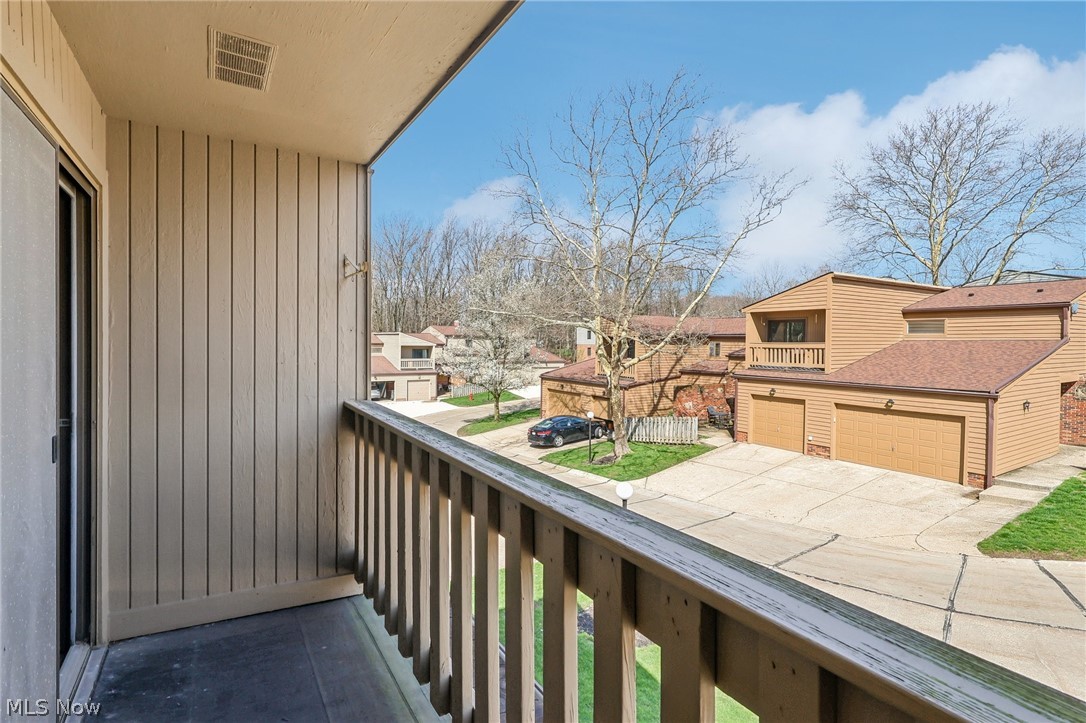 126 Kimrose Lane Broadview Heights OH 44147