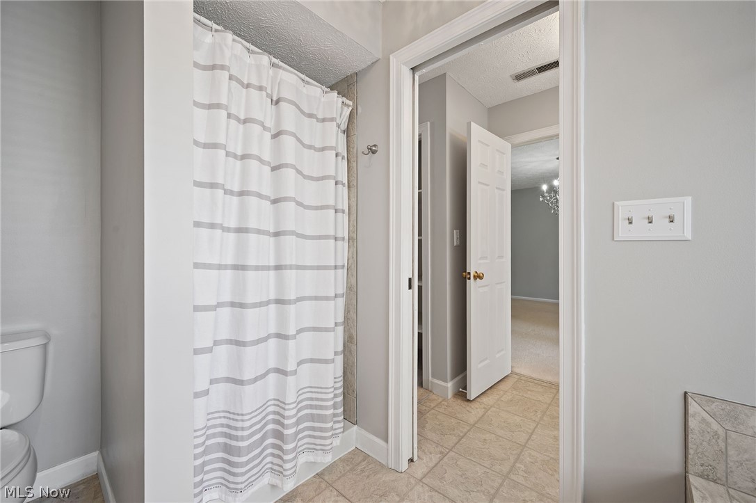 889 Lynnhaven Lane Akron OH 44313