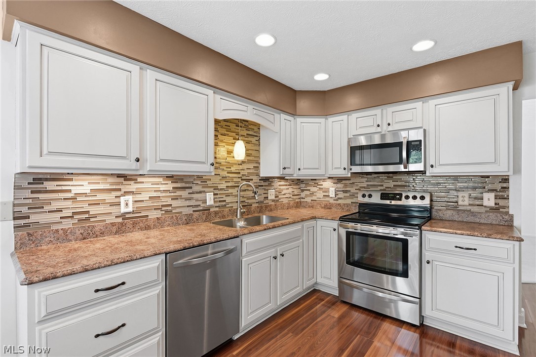 889 Lynnhaven Lane Akron OH 44313