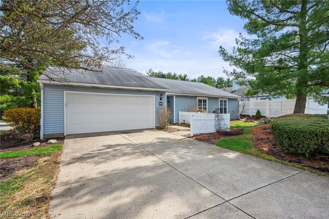 889 Lynnhaven Lane Akron OH 44313