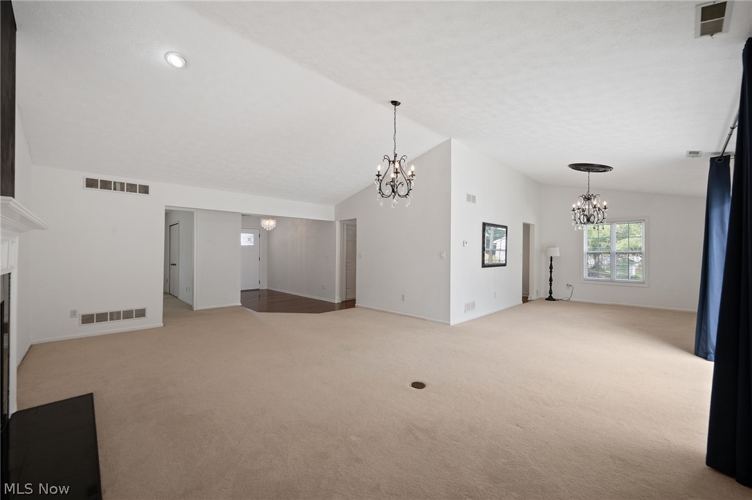 889 Lynnhaven Lane Akron OH 44313