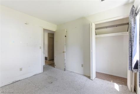 9966 Magnolia Drive Olmsted Falls OH 44138