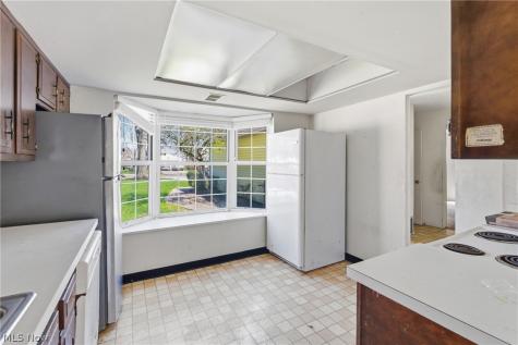 9966 Magnolia Drive Olmsted Falls OH 44138
