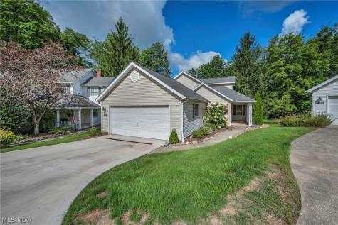 1715 Jonathans Broadview Heights OH 44147