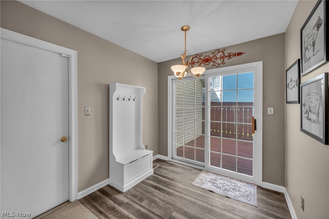 1715 Jonathans Broadview Heights OH 44147