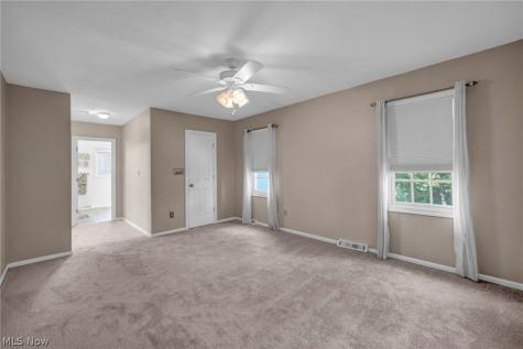 1715 Jonathans Broadview Heights OH 44147