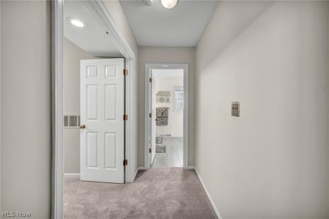 1715 Jonathans Broadview Heights OH 44147