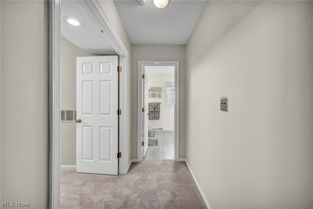 1715 Jonathans Broadview Heights OH 44147