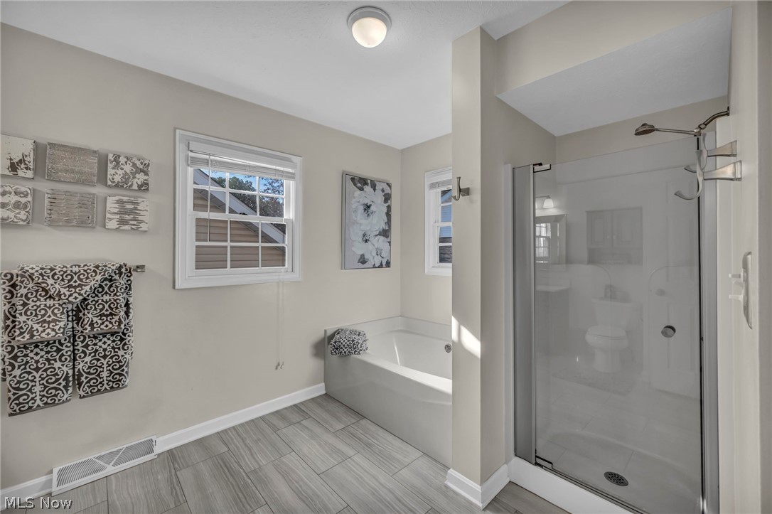 1715 Jonathans Broadview Heights OH 44147