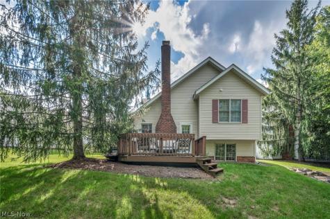 1715 Jonathans Broadview Heights OH 44147