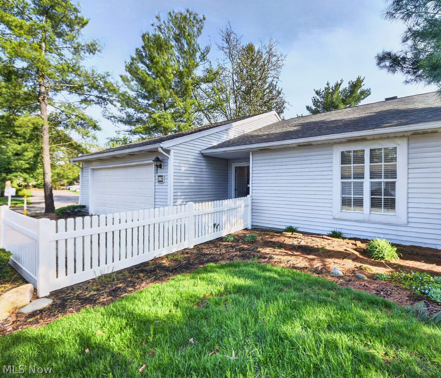 2062 Bretton Place Akron OH 44313