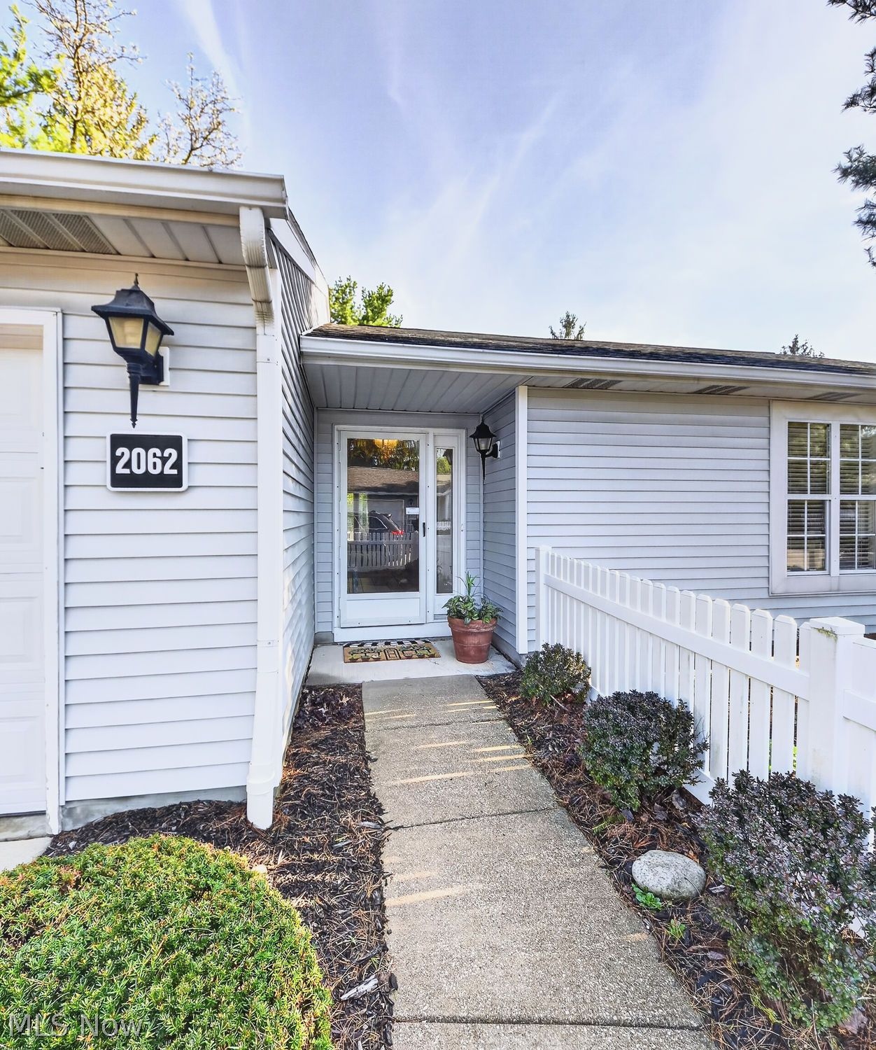 2062 Bretton Place Akron OH 44313