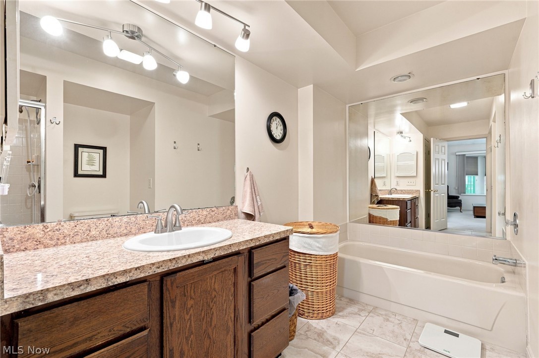 34756 Parkview Lane Willoughby OH 44094