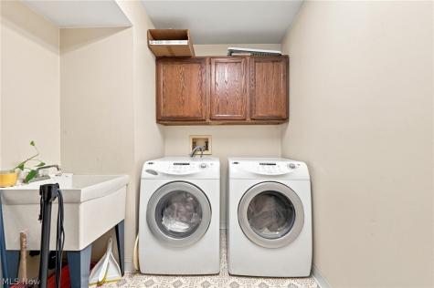 34756 Parkview Lane Willoughby OH 44094