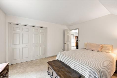34756 Parkview Lane Willoughby OH 44094