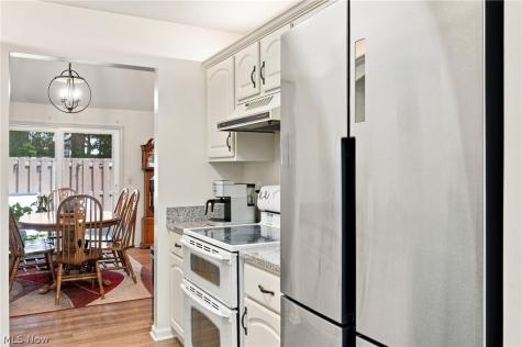 34756 Parkview Lane Willoughby OH 44094