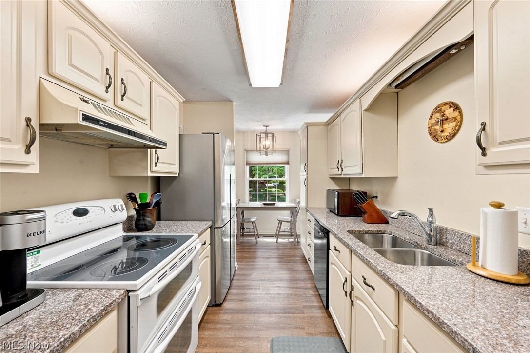 34756 Parkview Lane Willoughby OH 44094