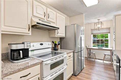 34756 Parkview Lane Willoughby OH 44094