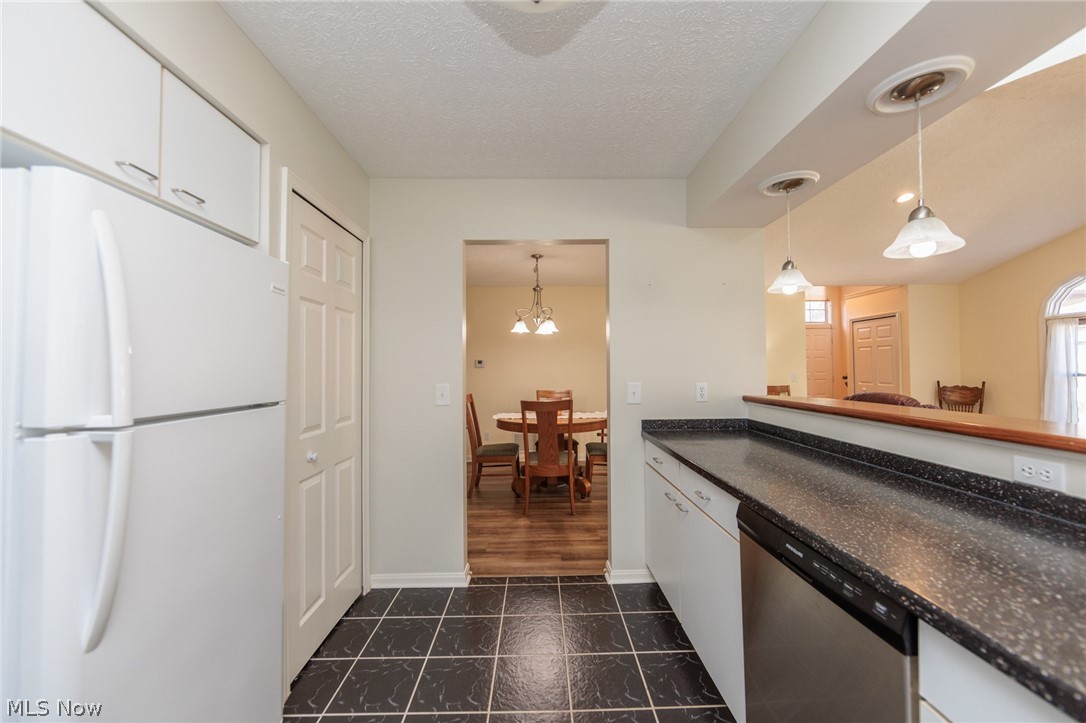 5211 Parkhurst Drive Sheffield Village OH 44054