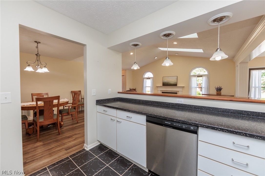 5211 Parkhurst Drive Sheffield Village OH 44054