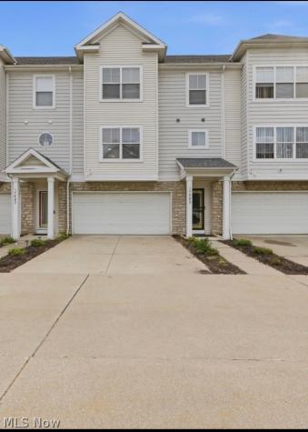 17583 Wildwood Lane Cleveland OH 44119