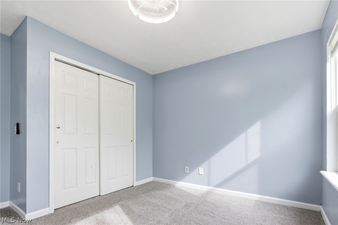 17583 Wildwood Lane Cleveland OH 44119