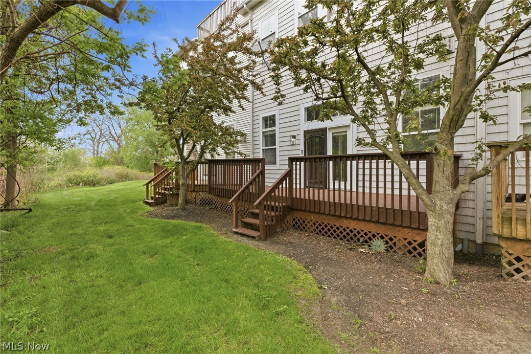 17583 Wildwood Lane Cleveland OH 44119