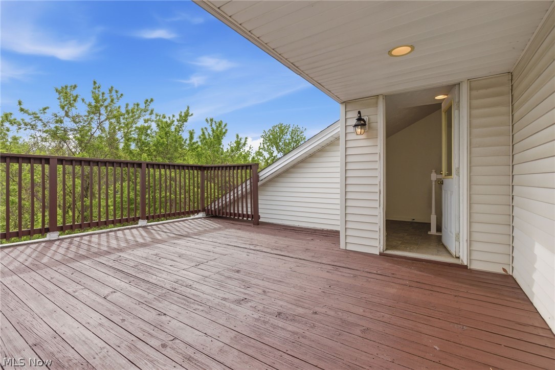 17583 Wildwood Lane Cleveland OH 44119