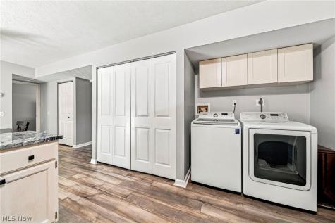 19644 Porters Lane Strongsville OH 44149