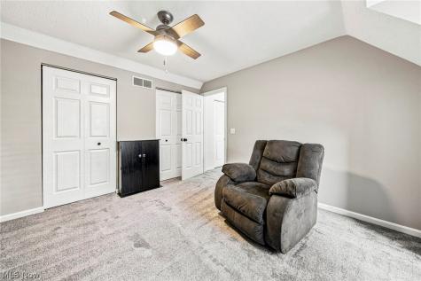 19644 Porters Lane Strongsville OH 44149