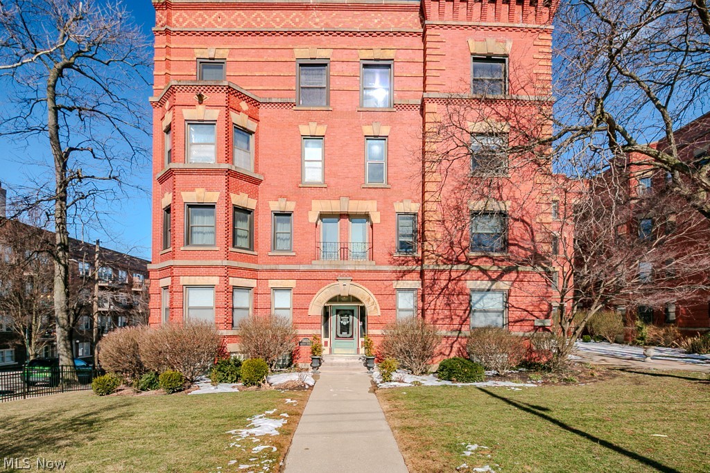 11024 Detroit Avenue Cleveland OH 44102