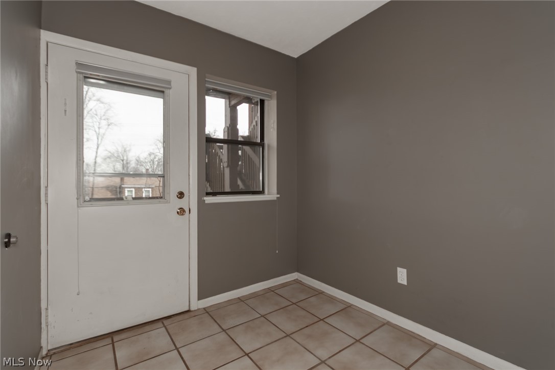 11024 Detroit Avenue Cleveland OH 44102