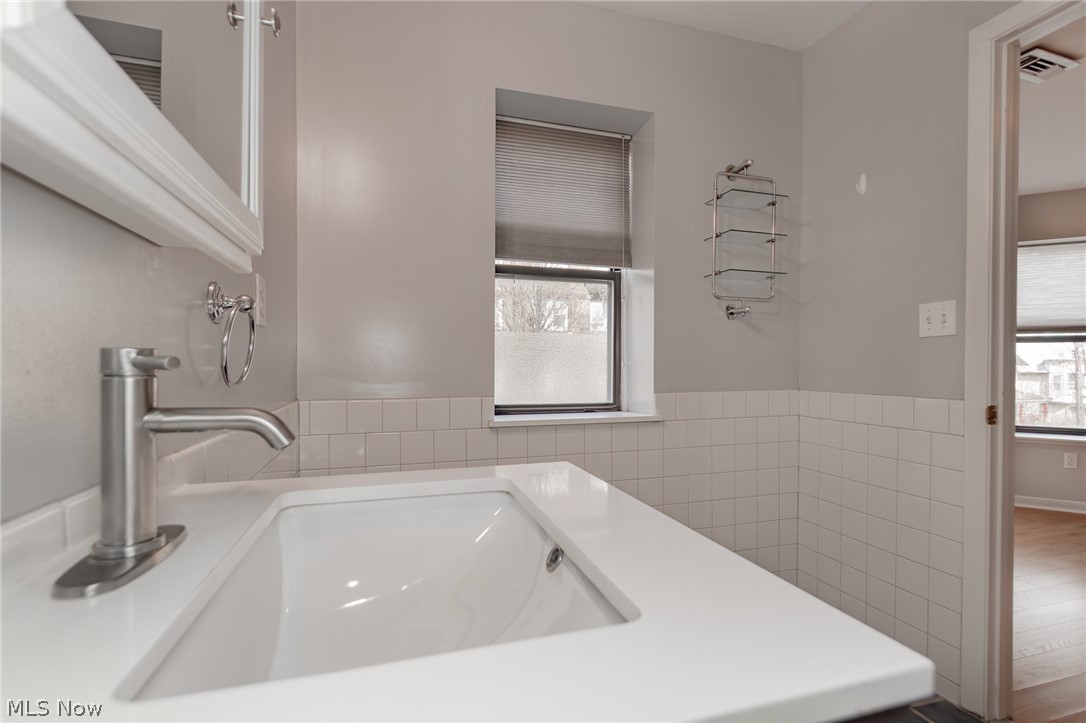 11024 Detroit Avenue Cleveland OH 44102