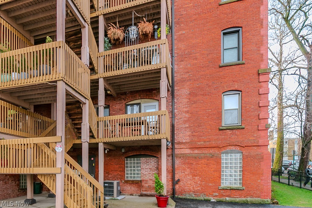 11024 Detroit Avenue Cleveland OH 44102
