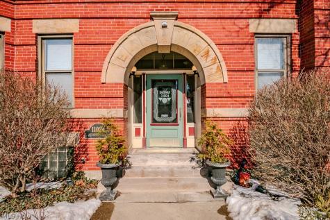 11024 Detroit Avenue Cleveland OH 44102