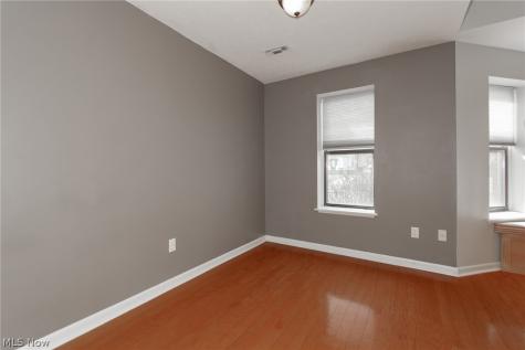 11024 Detroit Avenue Cleveland OH 44102