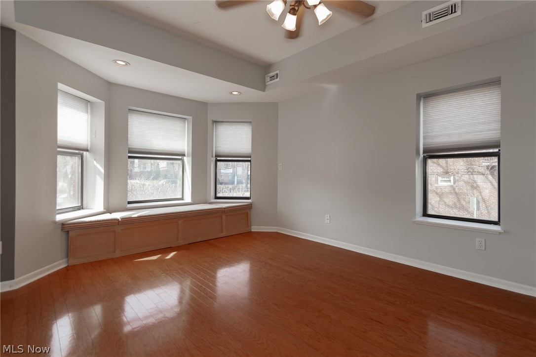11024 Detroit Avenue Cleveland OH 44102