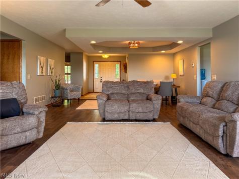 125 Pondview Circle Rittman OH 44270