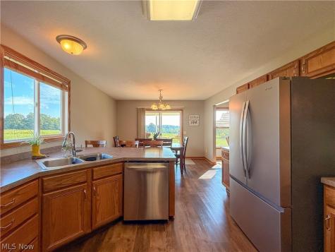125 Pondview Circle Rittman OH 44270