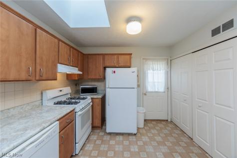 2217 Heather Lane Twinsburg OH 44087