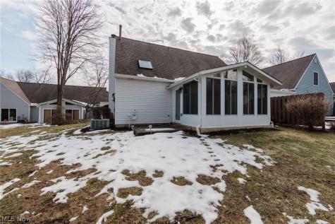 2217 Heather Lane Twinsburg OH 44087