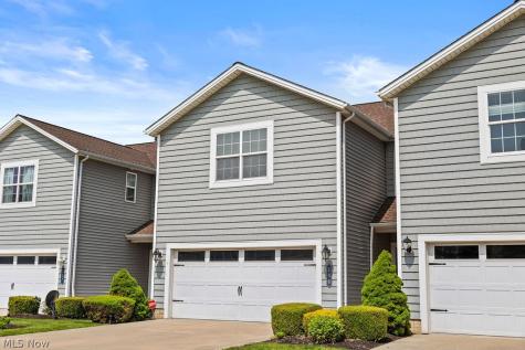 106 Larimar Drive Willowick OH 44095