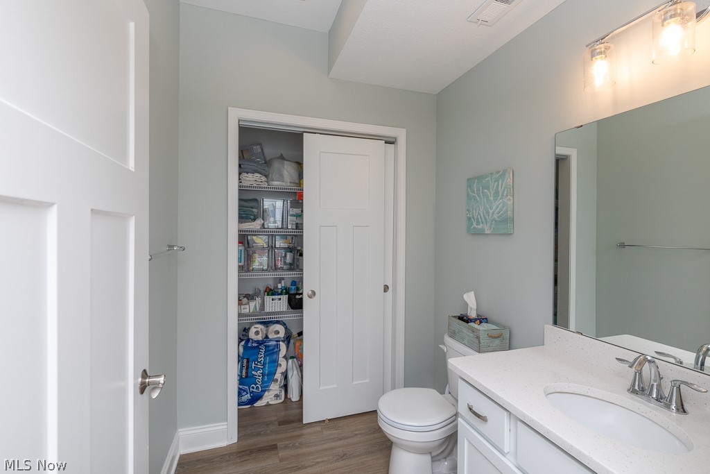 671 Treadway Boulevard Sheffield Lake OH 44054