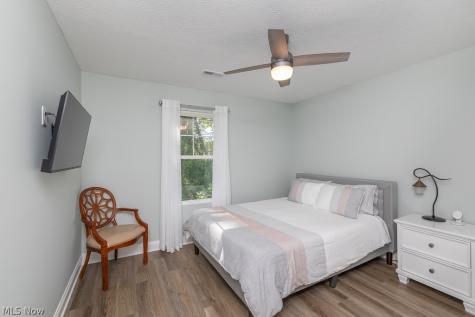 671 Treadway Boulevard Sheffield Lake OH 44054