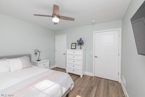 671 Treadway Boulevard Sheffield Lake OH 44054