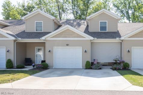 671 Treadway Boulevard Sheffield Lake OH 44054