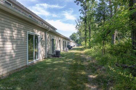 671 Treadway Boulevard Sheffield Lake OH 44054