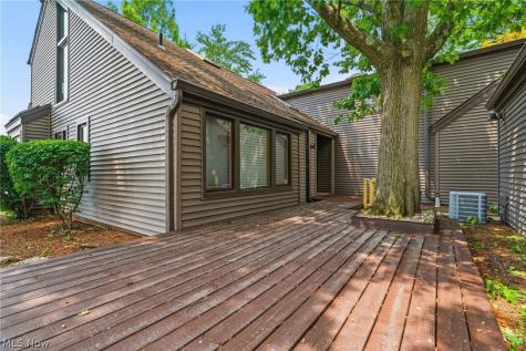 3510 Moonlight Bay Drive NW Canton OH 44708