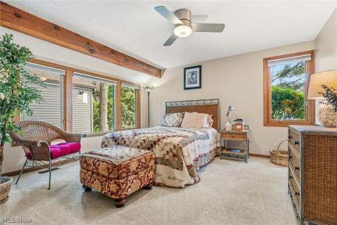 3510 Moonlight Bay Drive NW Canton OH 44708