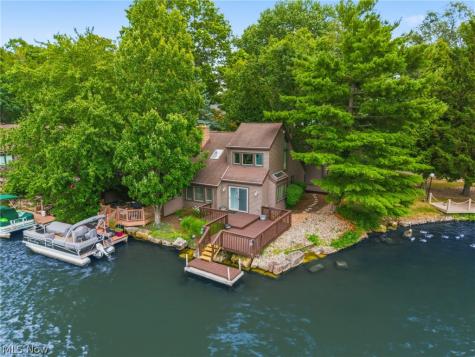 3510 Moonlight Bay Drive NW Canton OH 44708